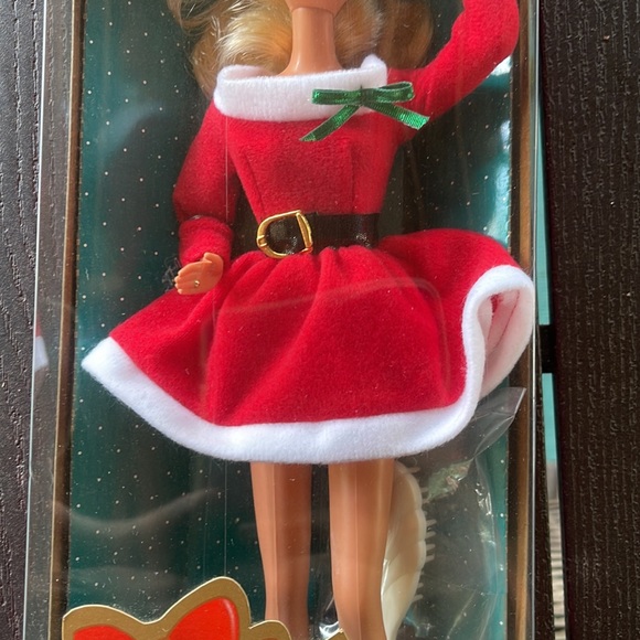 NRFB Vintage Holiday Hostess Barbie Doll 🎄 - Picture 3 of 13